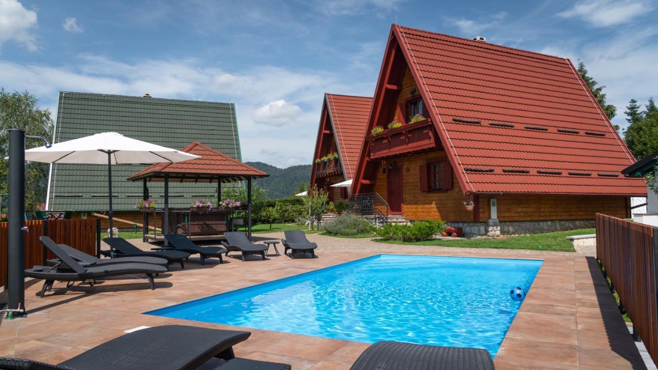 Villa Chalets Runolist Crni Lug Exterior foto